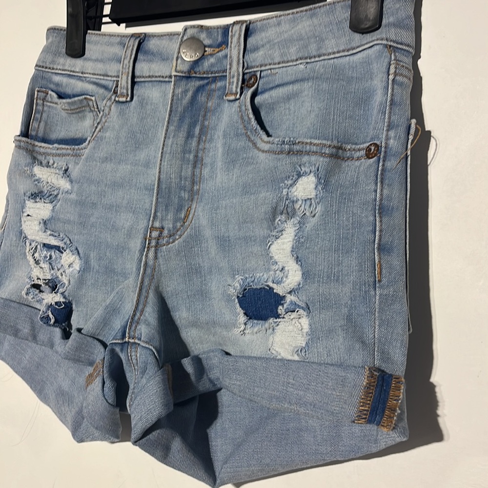 Aeropostale Light Wash Distressed High Rise Midi Cuffed Denim Shorts Size 4 - Picture 3 of 8